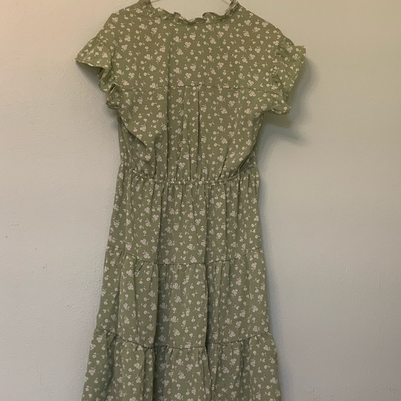 Floral green - Picture 1 of 2